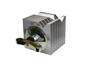 RUPAC Prismi magnetici singoli con doppio "V" a 90° serie MicroMet realizzati in acciaio e rame con superfici rettificate