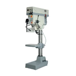 IM-Export IME-IME-MP45TCEV Trapano LTF con tavola standard, capacità di foratura acciaio Diametro 45mm, corsa canotto 130mm, potenza 1,5/3,0kW, avanzamento automatico mandrino 0,06-0,1-0,2 mm/1’ e velocità elettronica