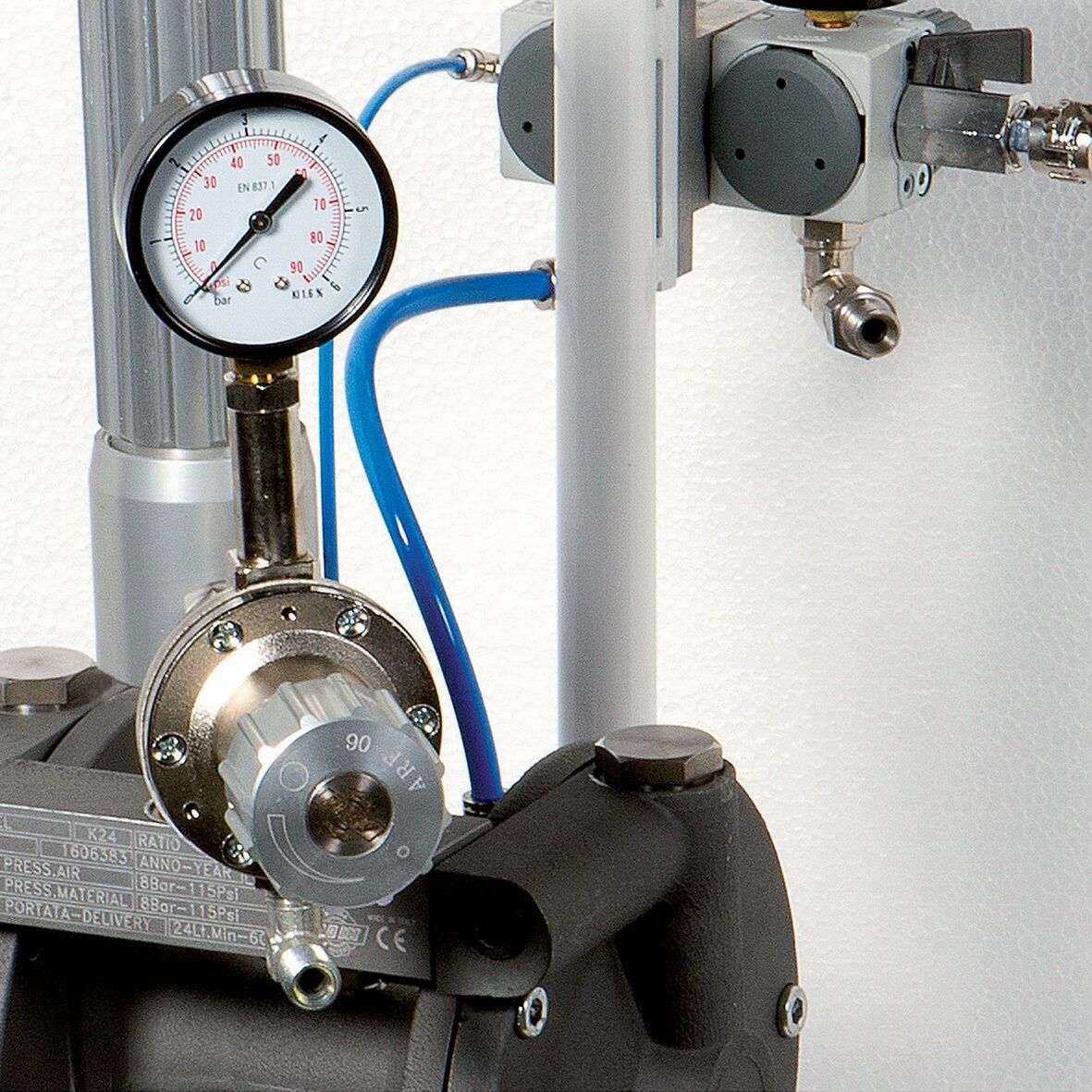 ASTURO 0212403ASP Pompa pneumatica K24 a doppia membrana in bassa pressione, carrellata con sistema di aspirazione vernici 1/2” F inox