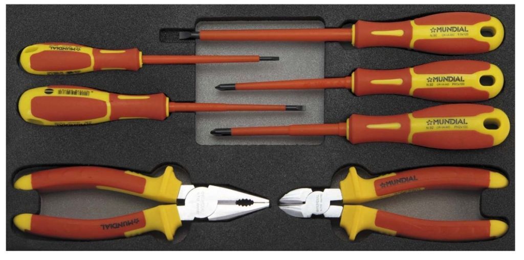 1815.595 MODULO 7 UTENSILI ISOLATI - Giraviti isolati, Pinza universale isolata, tronchese isolato