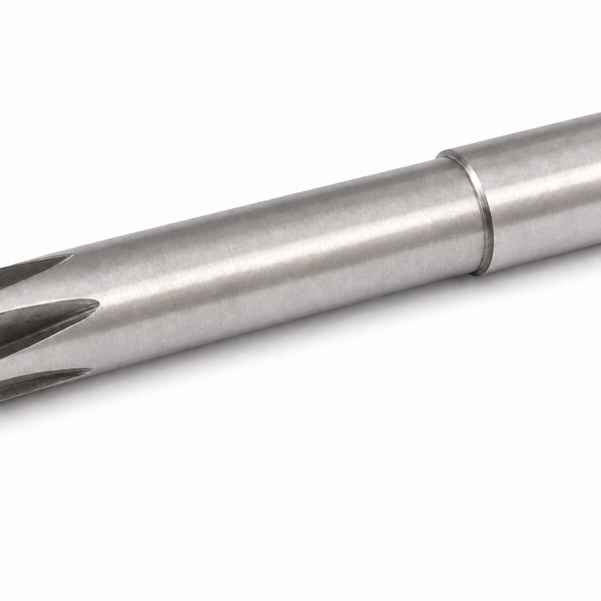 210 UTENSILERIA OSSOLANA Alesatori a macchina a progressione decimale DIN 212 UNI 6853, codolo cilindrico, materiale tagliente HSSE, diametro di alesatura H7 a scelta