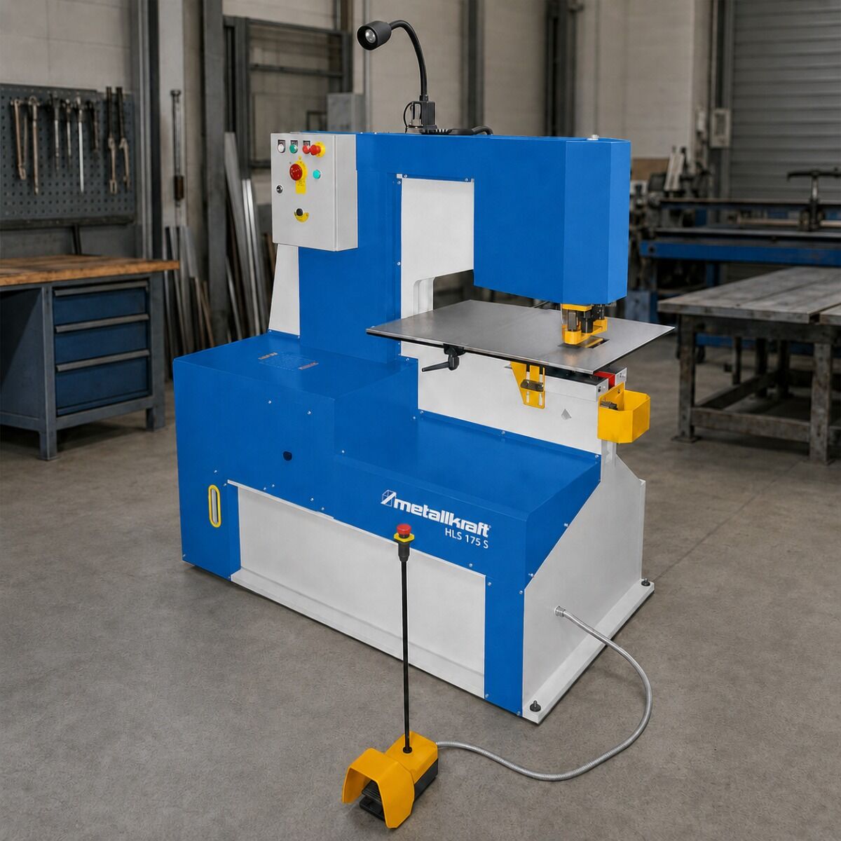 METALLKRAFT 3818175 Punzonatrice idraulica con comando a pedale, modello HLS 175 S, 11 kW, trifase 400V, forza di punzonatura 175 tonnellate