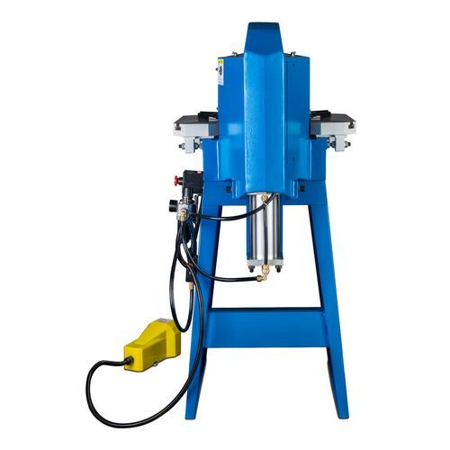 METALLKRAFT 3832150 Scantonatrice pneumatica a pedale per lamiere Modello AKM 150-2 P, dimensioni tavola 600x460mm