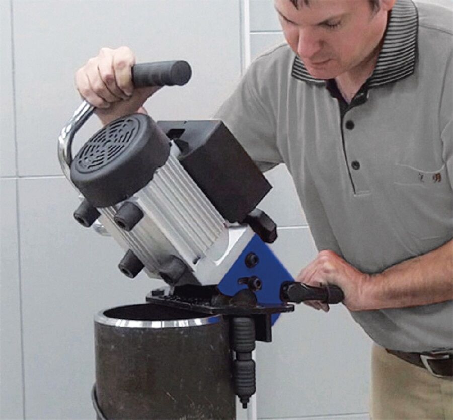 METALLKRAFT 3990017 Edge deburrer for visible edges and weld preparation with stepless angle adjustment - Model KE 16-2