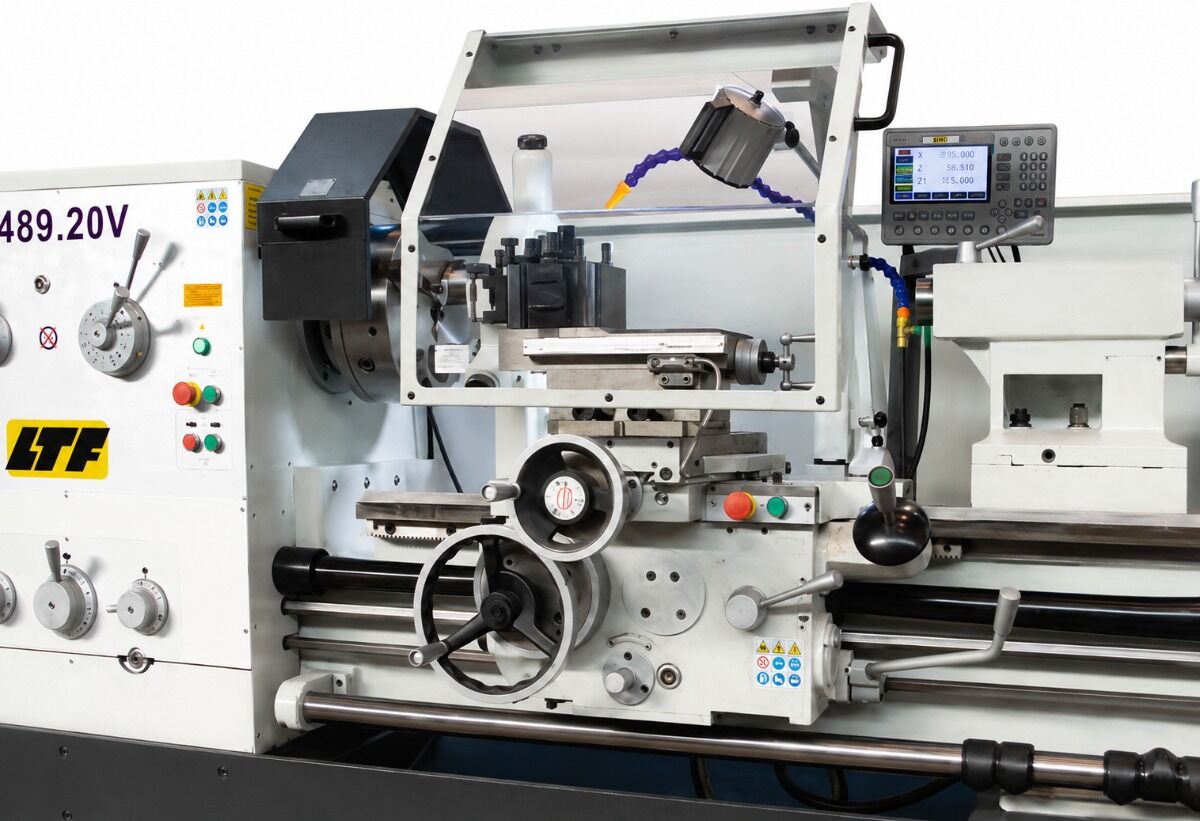 LTF 489.20V Tornio parallelo di precisione 400V, passaggio barra 105mm, potenza motore 7.5 kW, altezza punte 330mm, distanza punte 1000mm