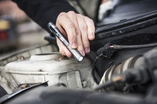 Caterpillar CAT LIGHT CT2210 - 100 Lumen Pocket Pen Torch, LED technology, slim and compact design with 30m beam distance