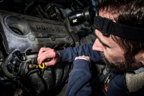 Caterpillar CAT LIGHT CT4200 - Battery-operated focused headlamp, 3 position switch - high, low, strobe