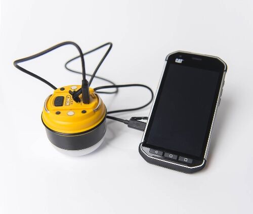 Caterpillar CAT LIGHT CT6525 Micro-lampada di servizio 200 Lumen con ricarica USB e funzione power bank, distanza fascio 15 metri