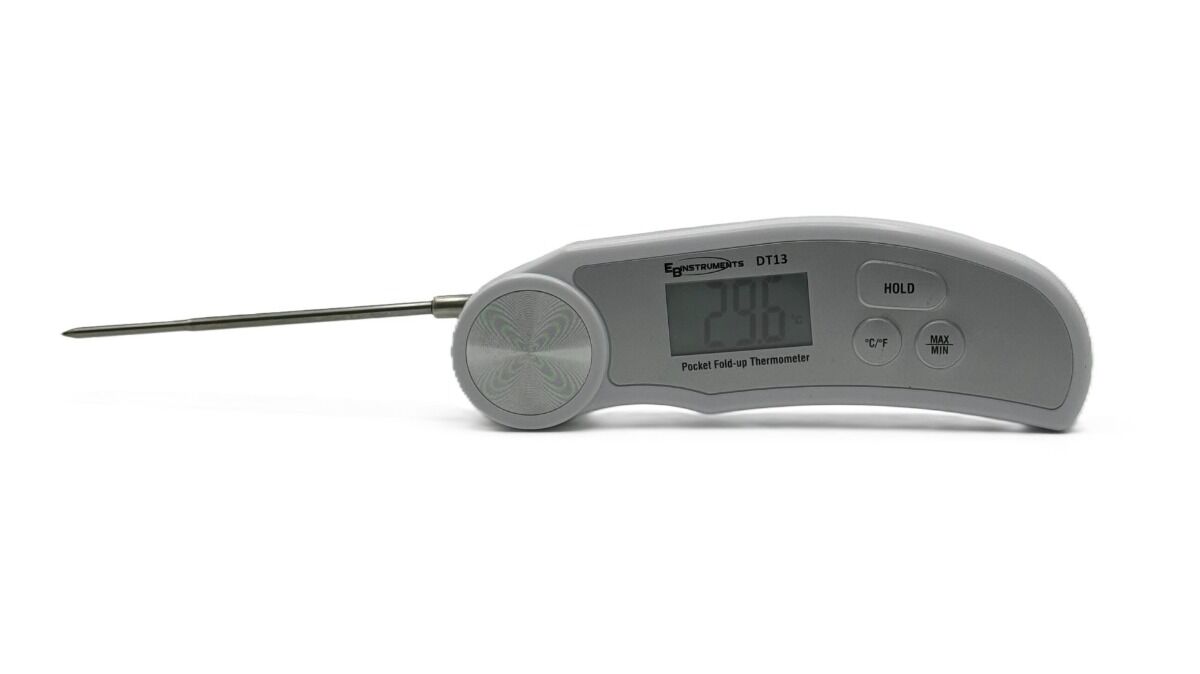 EB Instruments DT13 Digitalthermometer mit integriertem Penetrationssensor, mit hintergrundbeleuchtetem Display, Abmessungen 150x45x20mm
