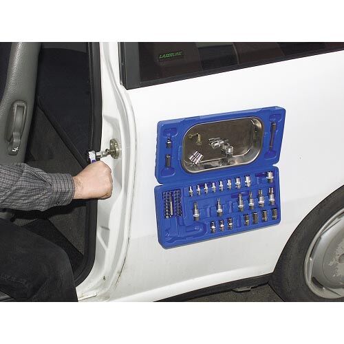 KRAVM K00020 Magnetkoffer mit Steckschlüssel- und Ratschensatz 64-teilig mit Magnetablage