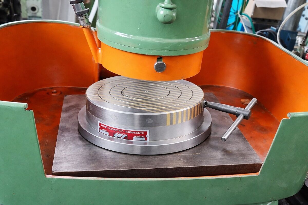 LTF 201 Feinpolige Dauermagnetspannplatten mit Ferritmagneten