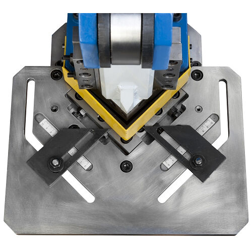 METALLKRAFT 3770512 Scantonatrice manuale per intaglio ad angolo retto Modello AKM 100 T con scala graduata - Capacità di taglio 3 mm
