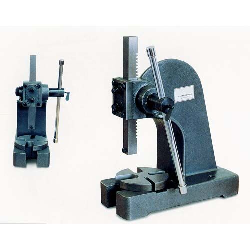 OPTIMUM 111OP9012 Universalhandpresse Modell DDP 20 - max Werkstückhöhe 195 mm - Abmessungen 430x235x680 mm