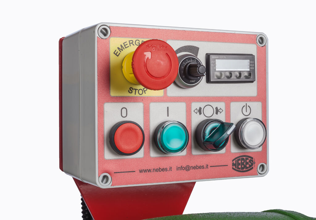 NEBES Elettromeccanica P6-DI Pulitrice industriale in Ghisa a doppio motore 4 + 4 Hp con alberi indipendenti e raffreddamento forzato, motore induzione trifase 400V