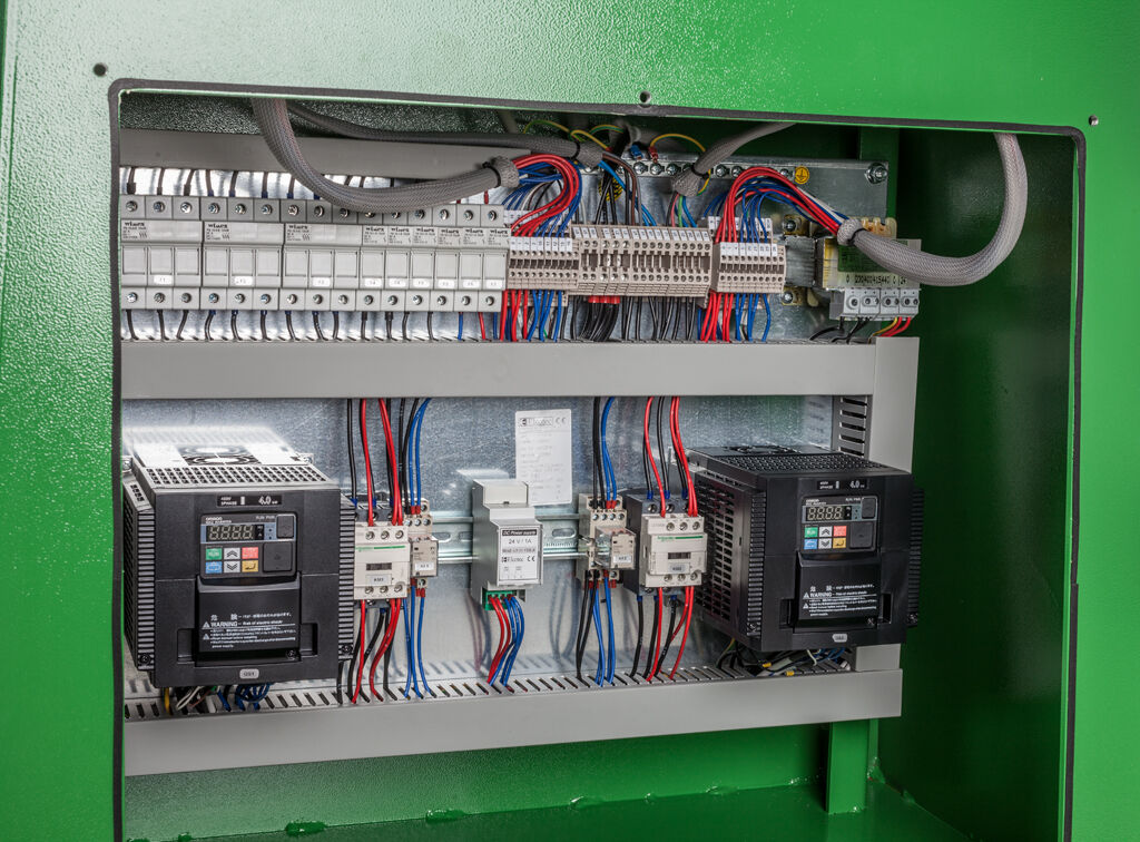 NEBES Elettromeccanica P6-DI Pulitrice industriale in Ghisa a doppio motore 4 + 4 Hp con alberi indipendenti e raffreddamento forzato, motore induzione trifase 400V