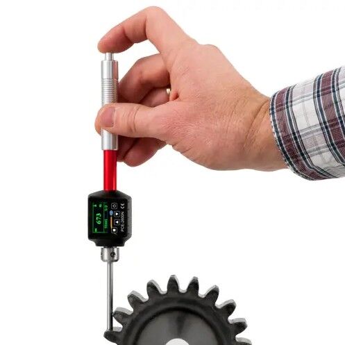 PCE Instruments PCE-2600N Analizzatore di materiale con display OLED, misura della durezza dei metalli a 360°, design compatto, allarme soglia e memoria integrata