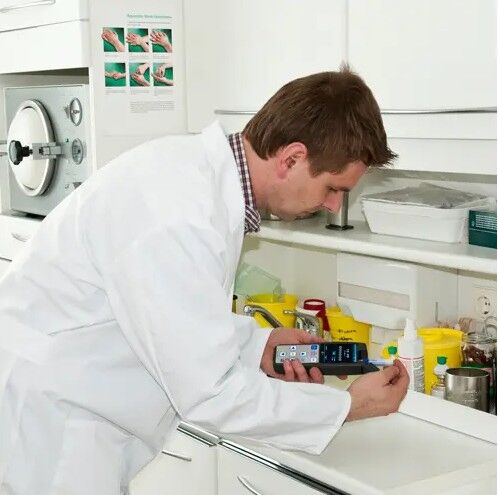 PCE Instruments PCE-ATP 1-KIT2 Analizzatore di ATP per liquidi per rilevare rapidamente e semplicemente la pulizia delle superfici, campo di misura da 0 a 999999 RLU