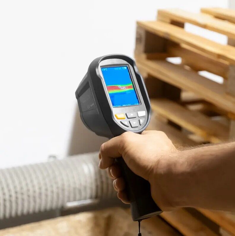 PCE Instruments PCE-TC 30N Termocamera per ricerca e prevenzione di danni a installazioni elettriche, dispositivi elettromeccanici, campo di misura da -20 a 450 °C