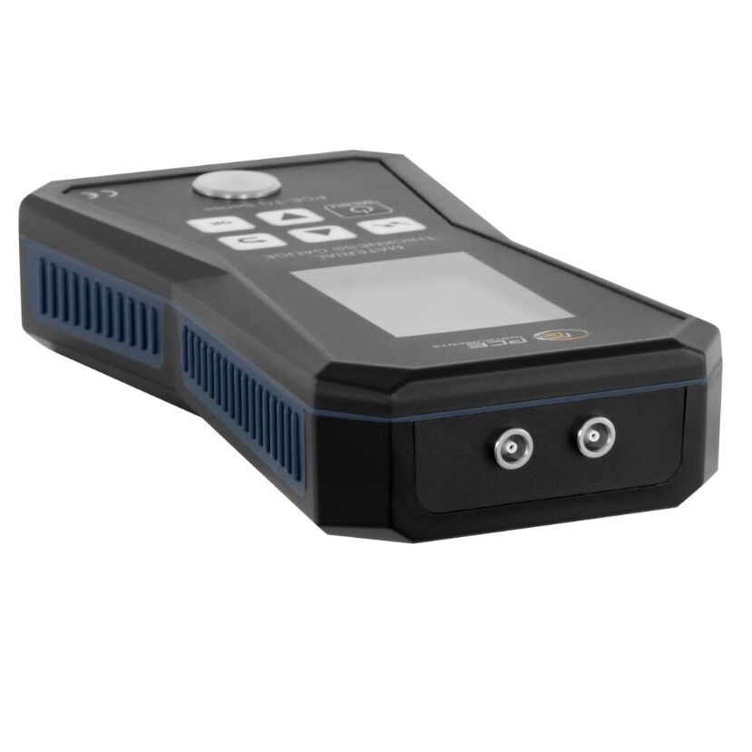 PCE Instruments PCE-TG 150A F25 Spessimetro con memoria, range fino a 300 mm, calibrazione integrata, sonda 2,5 MHz, allarme per valori limite e opzione rapporto ISO per misurazioni precise